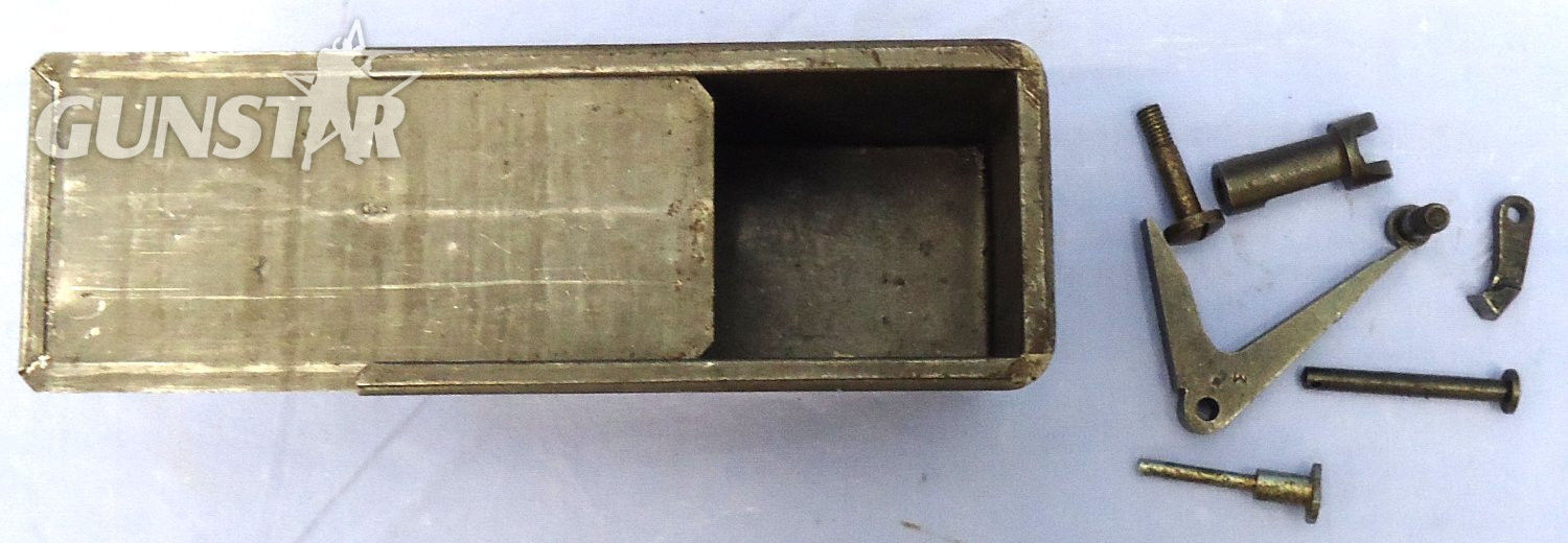 {CATEGORY} - RARE** British, WW1, 1918 Dated Lewis Machine Gun Fields Tool with Leather Maintenance Kit Pouch. Canvas Holdall with Handles & Blue & White Formation Patch. Sn - 23200:1 RARE** British, WW1, 1918 Dated Lewis Machine Gun Fields Tool with Leather Maintenance Kit Pouch. Canvas Holdall with Handles & Blue & White Formation Patch. Sn - 23200:1 Various  Machine Gun in 