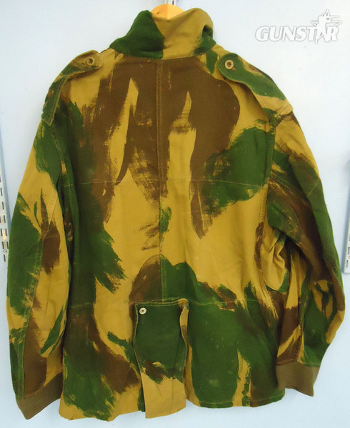 Final Stage Production 1970\'s British Camouflaged Parachutist\'s Airborne Troops Pattern Denison Smock By H.E. Textiles of Leicester, Size 4. Sn - 19799:1 Final Stage Production 1970\'s British Camouflaged Parachutist\'s Airborne Troops Pattern Denison Smock By H.E. Textiles of Leicester, Size 4. Sn - 19799:1 Clothing