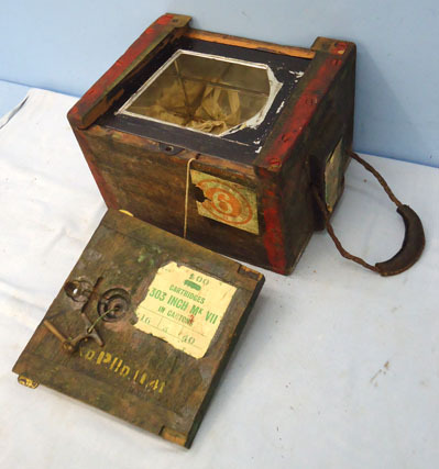 Wooden Ammunition Box With Metal Line Originally containing 500 Rounds Of .303 M Wooden Ammunition Box With Metal Line Originally containing 500 Rounds Of .303 M Antique & Militaria