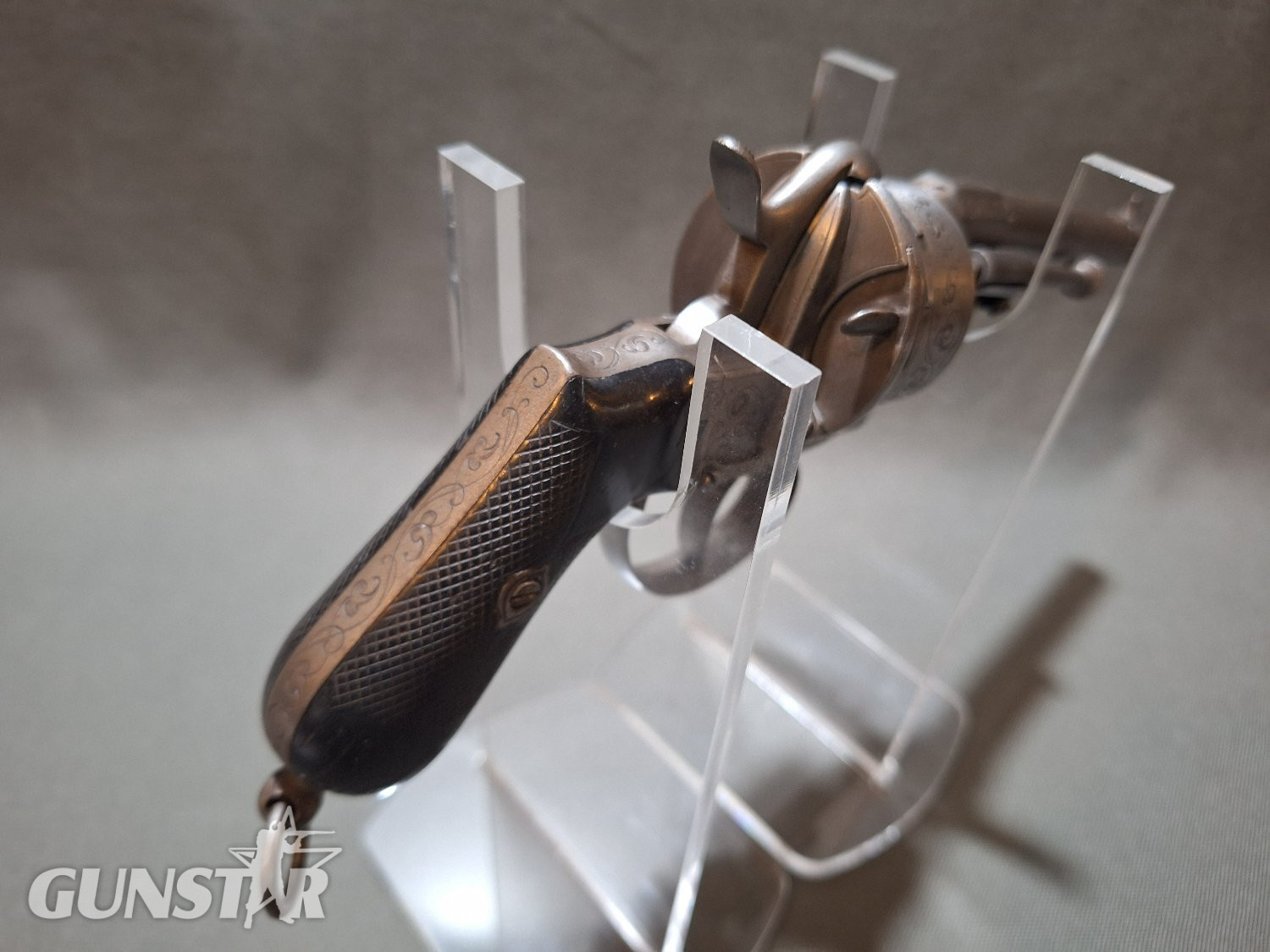 {CATEGORY} - Chaineux 12 Shot Obsolete Revolver