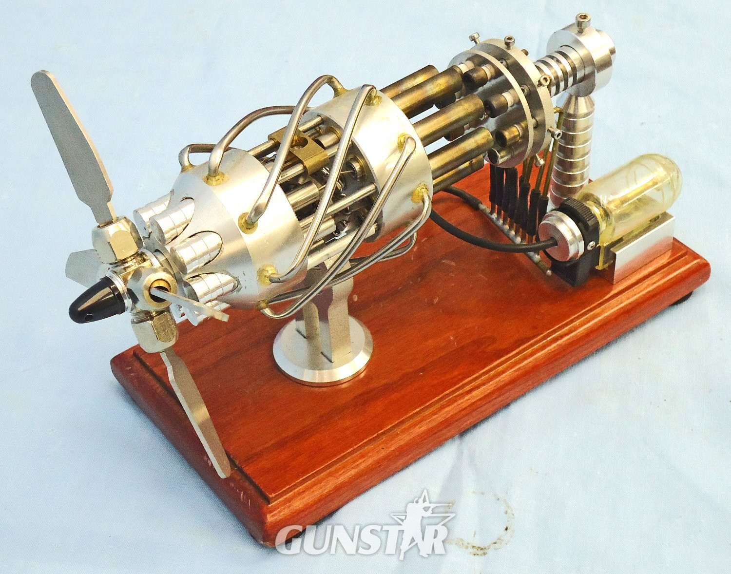 Antique & Militaria in 