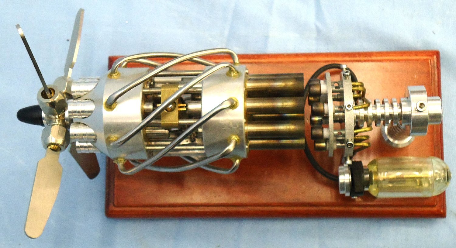 Antique & Militaria - {CATEGORY} in 
