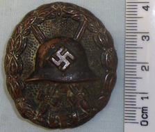 A German Black Spanish Type Wound Badge. BA 377 A German Black Spanish Type Wound Badge. BA 377 Other Accessory