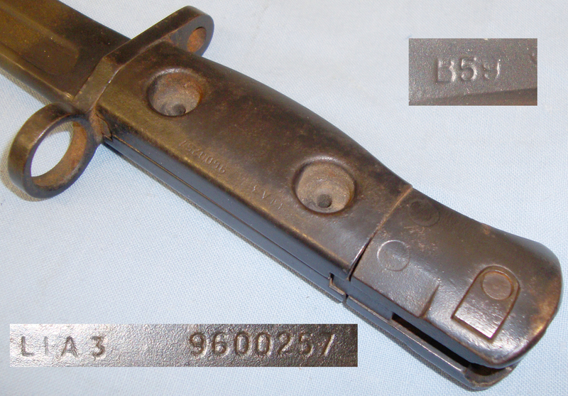 British L1A3 Bayonet and No5 MkII Scabbard. BAYO 293. Bayonet