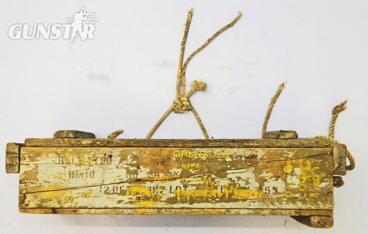 {CATEGORY} - British, WW2 Era, Mills No 36 Hand Grenade Wooden Box G.36 Mark I For 12 36 M grenades and accessories. Sn - 21195 British, WW2 Era, Mills No 36 Hand Grenade Wooden Box G.36 Mark I For 12 36 M grenades and accessories. Sn - 21195  Other Ammunition in 