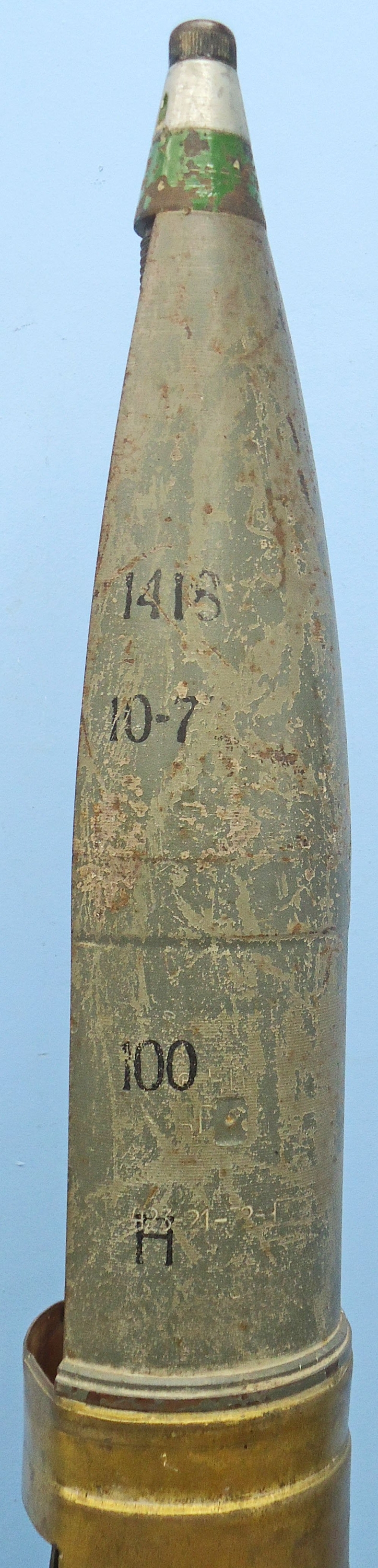 INERT DEACTIVATED. Russian, Unfired, Quarter Sectioned BS3, 100mm (100x693) Anti Tank Gun, High Explosive (H.E) Round. - O 2258 INERT DEACTIVATED. Russian, Unfired, Quarter Sectioned BS3, 100mm (100x693) Anti Tank Gun, High Explosive (H.E) Round. - O 2258  Other Ammunition 