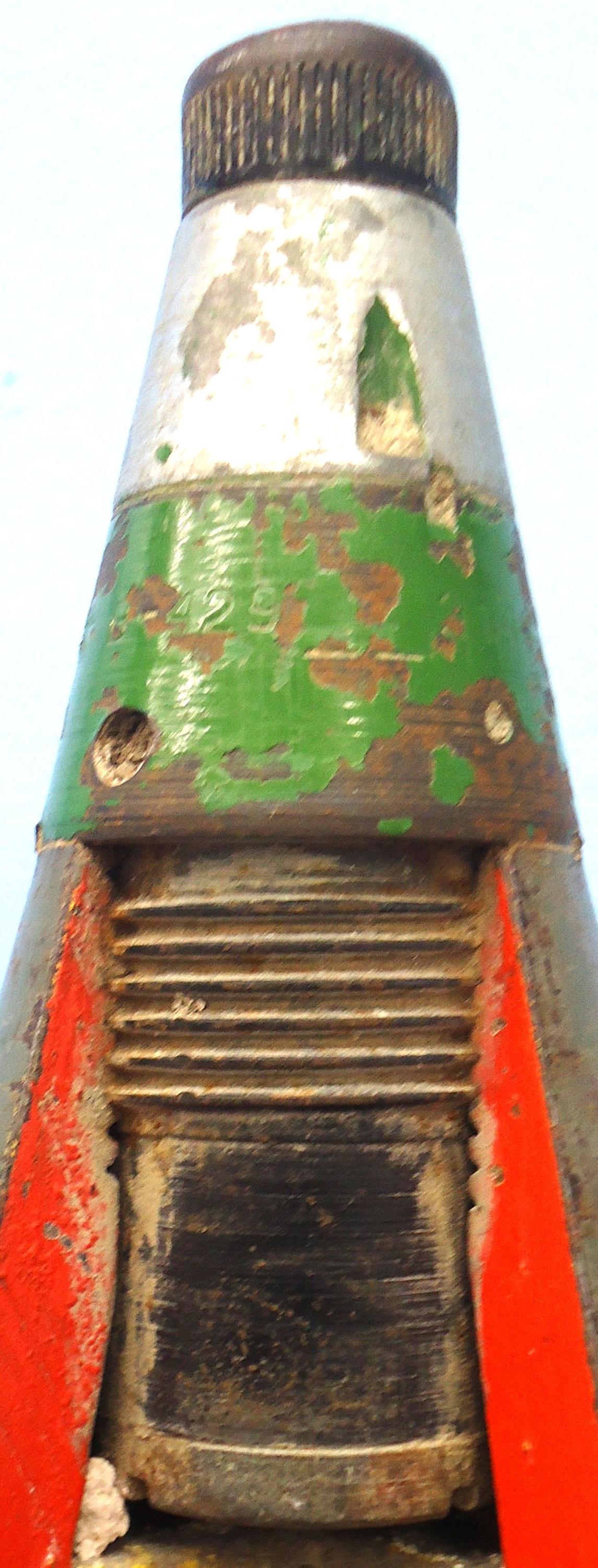 {CATEGORY} - INERT DEACTIVATED. Russian, Unfired, Quarter Sectioned BS3, 100mm (100x693) Anti Tank Gun, High Explosive (H.E) Round. - O 2258 INERT DEACTIVATED. Russian, Unfired, Quarter Sectioned BS3, 100mm (100x693) Anti Tank Gun, High Explosive (H.E) Round. - O 2258  Other Ammunition