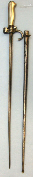 French Lebel M 1886 White Metal Hilt Bayonet With Down Swept Hook Quillon & Scab Bayonet in 