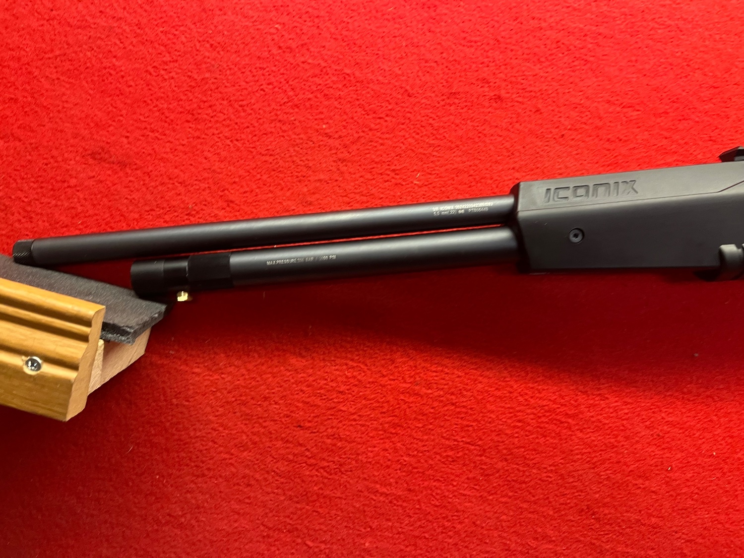 Umarex UX Iconic .22 