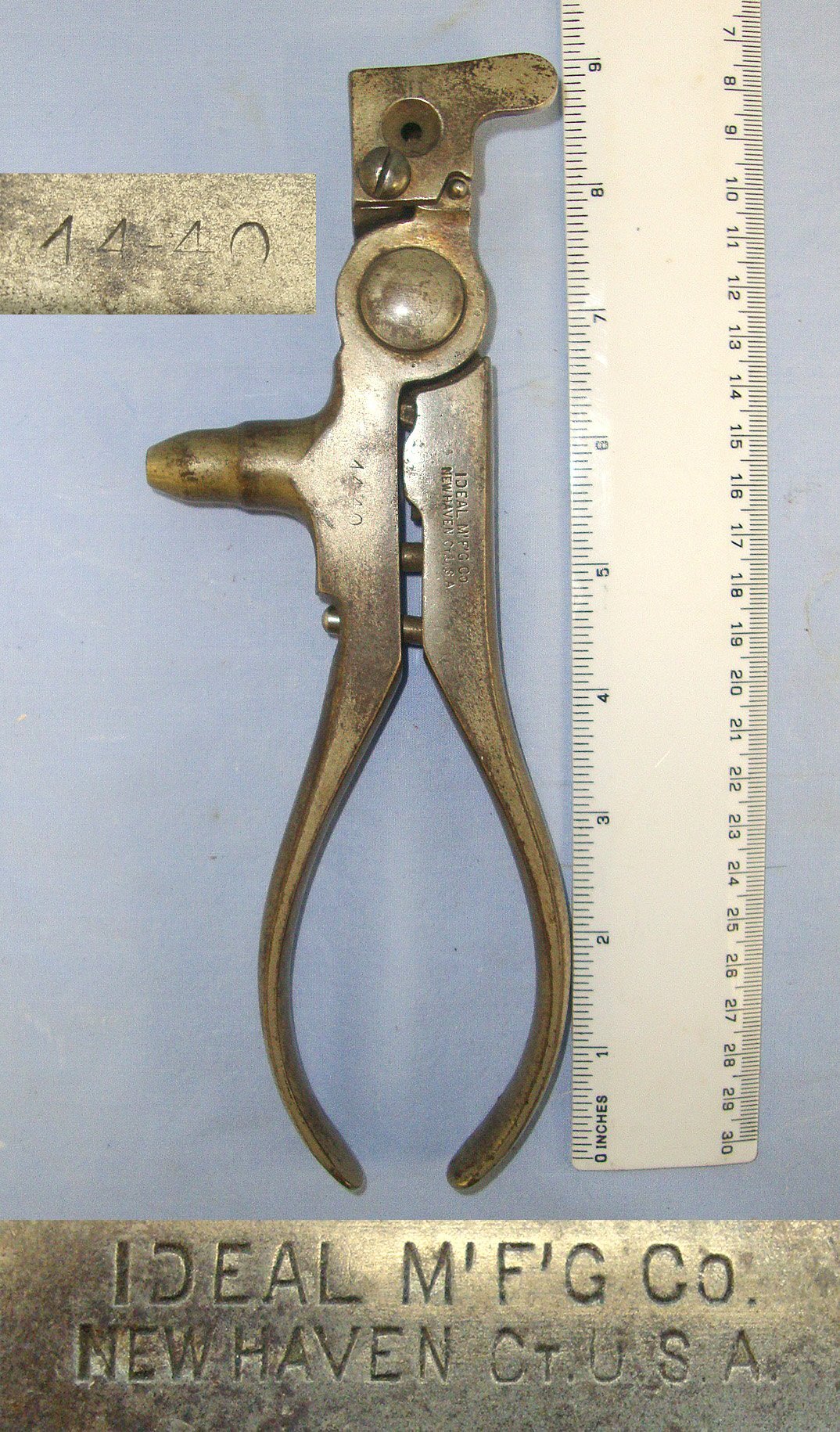 Antique & Militaria