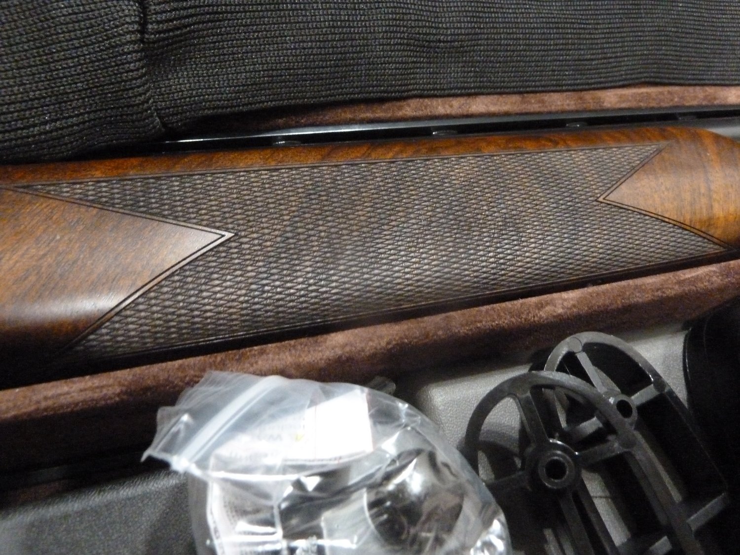 Browning Ultra XS Pro Over and Under 12 Bore/gauge - {CATEGORY} in 