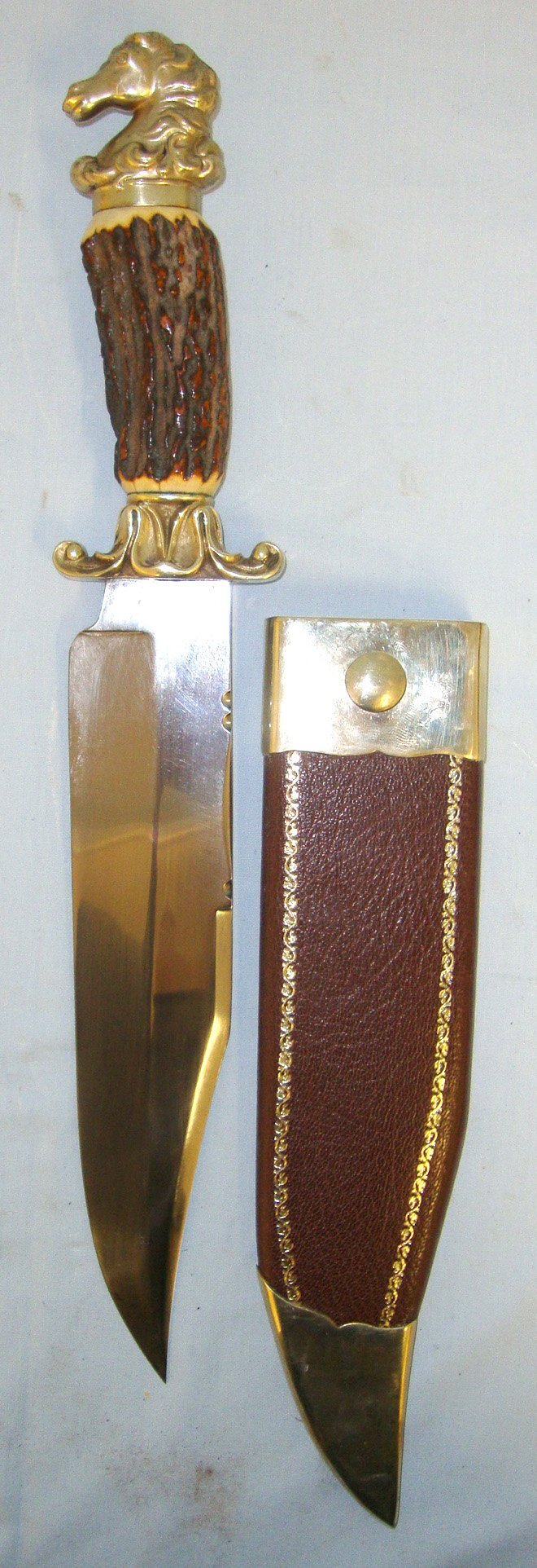  MINT*HORSE HEAD POMMEL*English \'Fred James\' ‘James & Lowe’ Sheffield Made Hunter’s Companion \'Land of The Free Home of The Brave \' Bowie Knife With Etched Blade, Stag Antler hilt With Brass Horse Head Pommel & Brass mounted Leather Scabbard. Sn  Hunting Knive