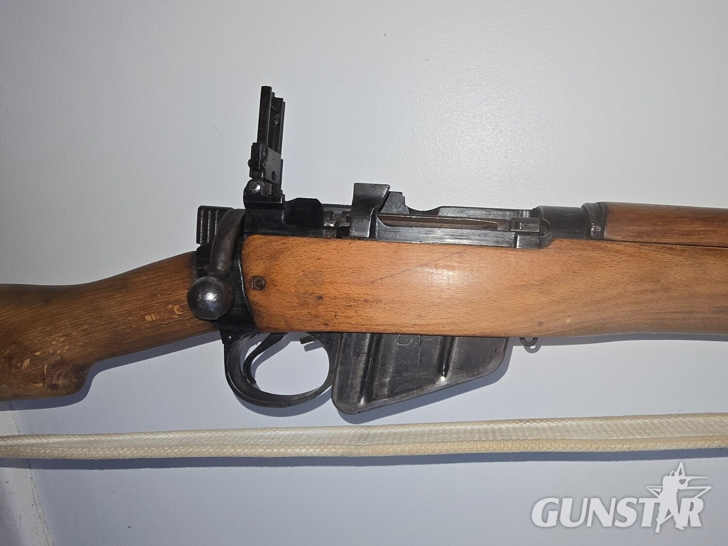 Lee Enfield smle Bolt Action .303 Rifle - {CATEGORY} in 