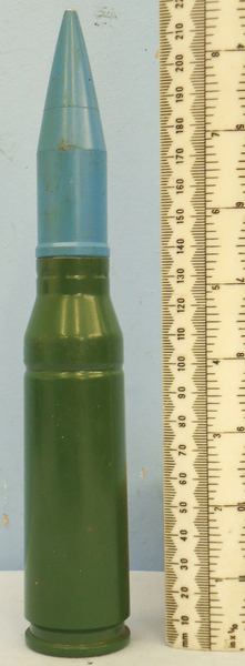  INERT DEACTIVATED. British 25mm Aden Mark 5 (25x137) Target Practice (TP) Round. - O 1625 INERT DEACTIVATED. British 25mm Aden Mark 5 (25x137) Target Practice (TP) Round. - O 1625  Other Ammunition