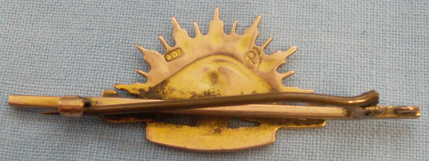  Hallmarked 9ct Gold* Australian ‘Rising Sun’ Hat Badge. BA 433. Hallmarked 9ct Gold* Australian ‘Rising Sun’ Hat Badge. BA 433. Antique & Militaria