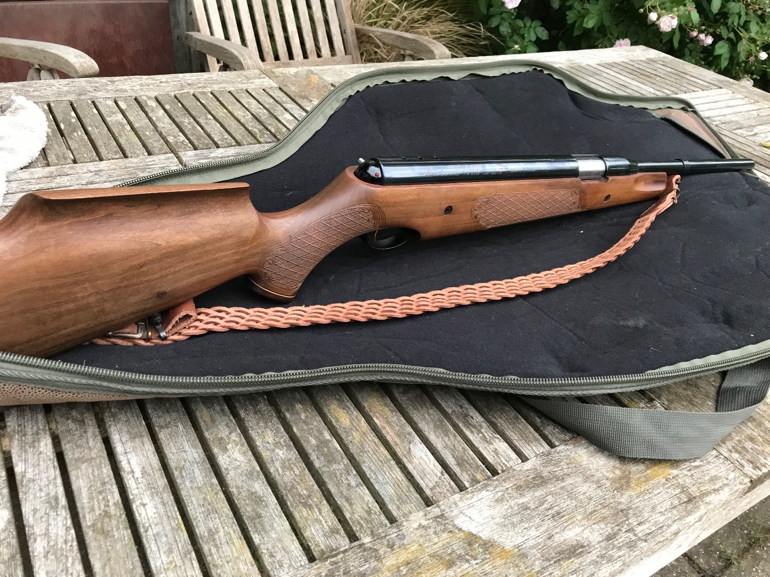 Air Arms Pro Sport Walnut .22 - {CATEGORY} in 