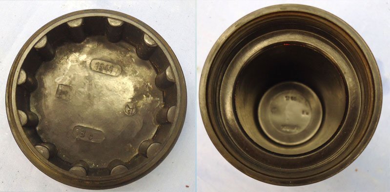  INERT DEACTIVATED, WW2, German No 35 Instant Electrical Bomb Fuze And Bakelite Transit Container. - O 2140 INERT DEACTIVATED, WW2, German No 35 Instant Electrical Bomb Fuze And Bakelite Transit Container. - O 2140  Other Ammunition