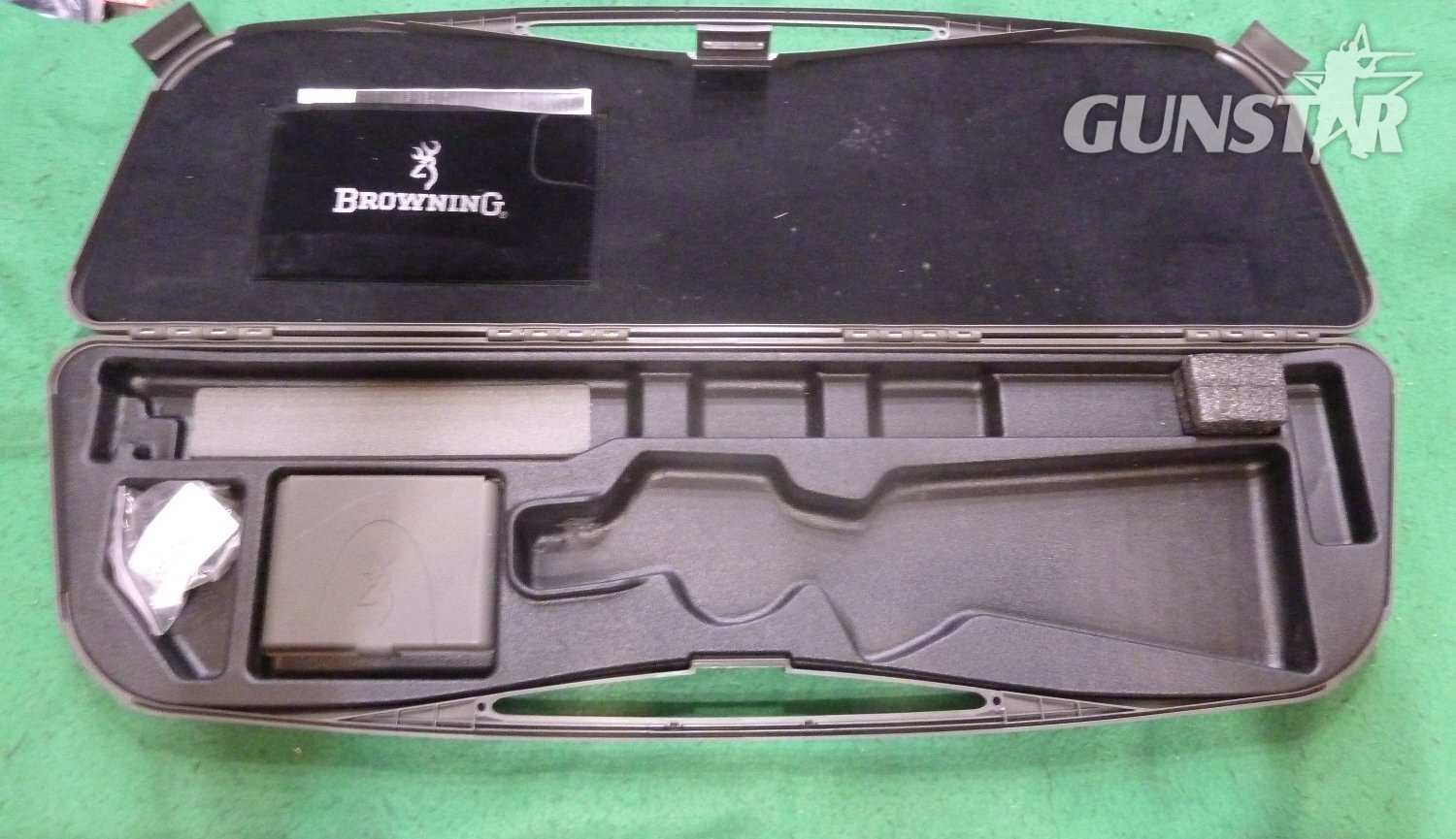 Browning B725 Sporter Over and Under 12 Bore/gauge 