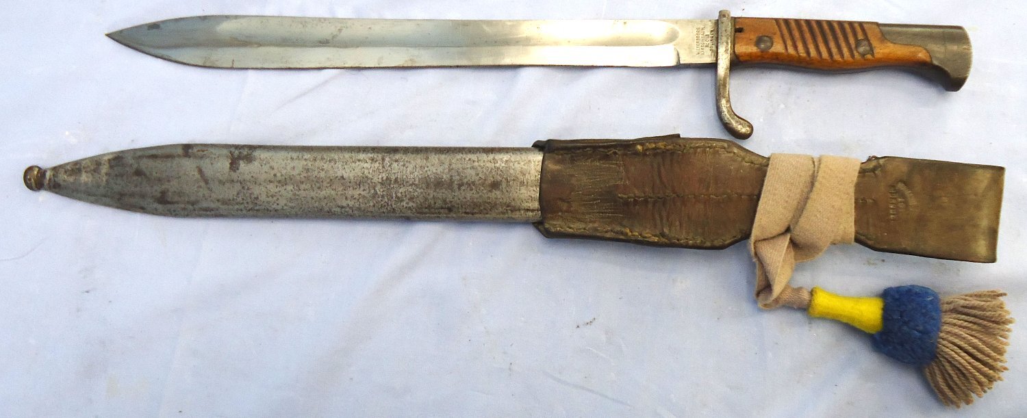 {CATEGORY} - WW1, 1915 Dated, Imperial German, Weyersburg Kirchbaum & Cie. Solingen, Pattern 98/05 Butcher Bayonet With Hessian Cord, Tasselled Knot & Leather Frog. Sn 23478:4 Bayonet in 