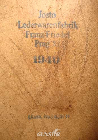 originalGerman WW2 leather holster for Large Frame Flare/ Signal pistols. It has originalGerman WW2 leather holster for Large Frame Flare/ Signal pistols. It has Care & Storage