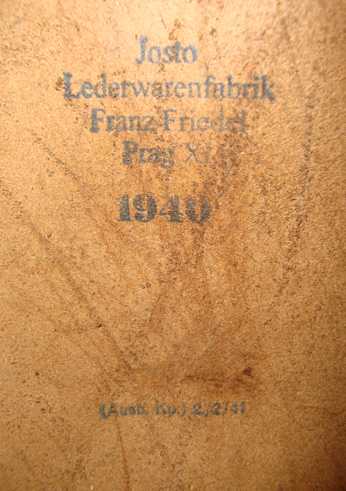 originalGerman WW2 leather holster for Large Frame Flare/ Signal pistols. It has originalGerman WW2 leather holster for Large Frame Flare/ Signal pistols. It has Care & Storage