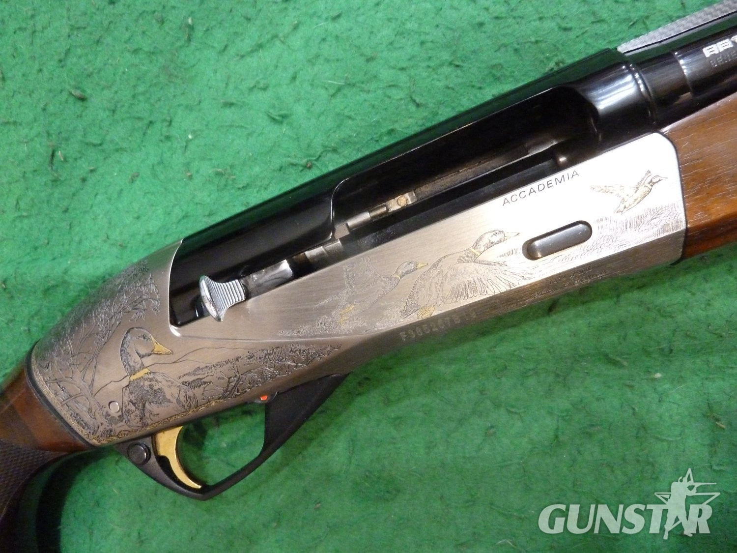  Benelli Academia Semi-Auto 12 Bore/gauge