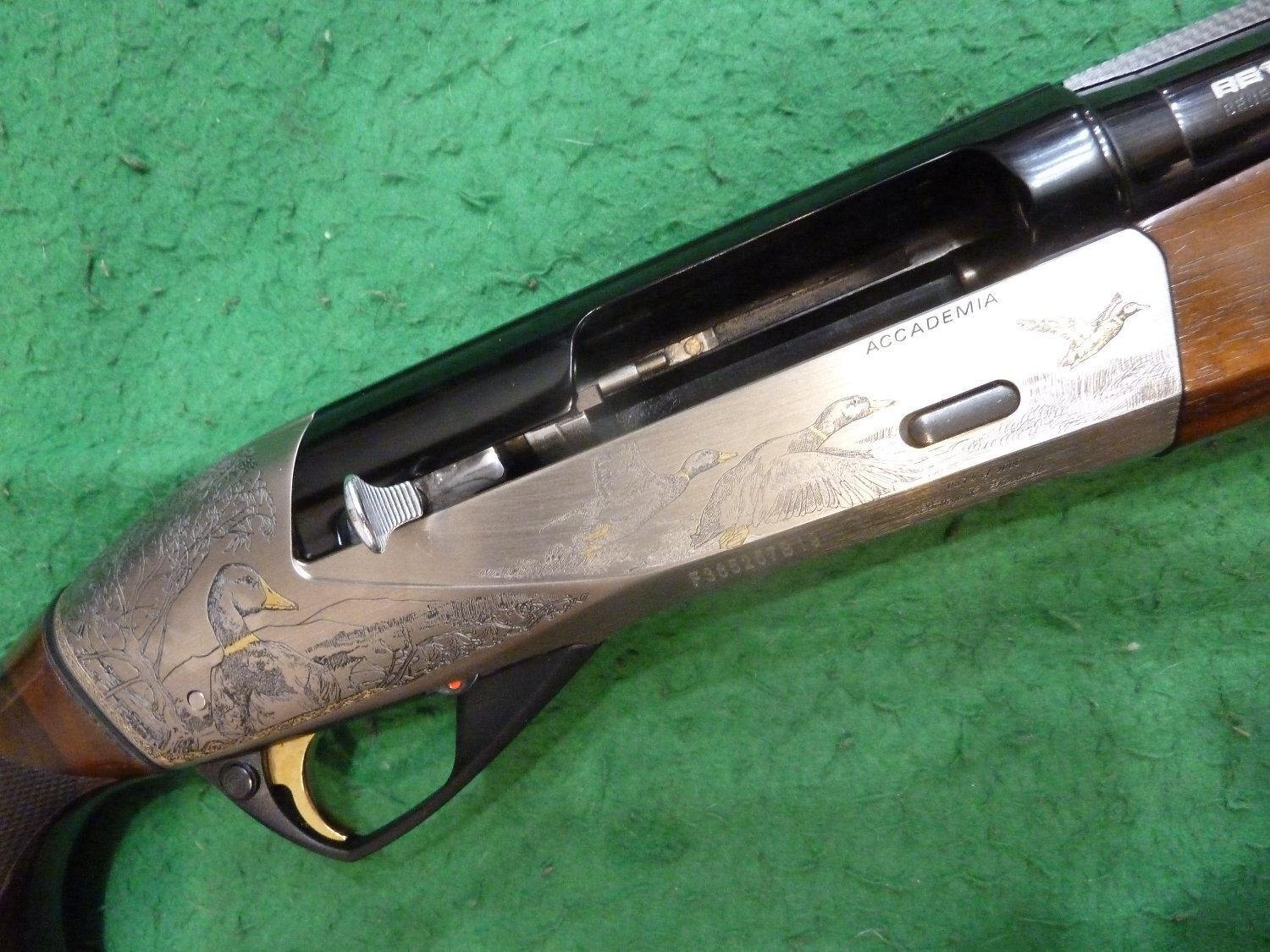  Benelli Academia Semi-Auto 12 Bore/gauge