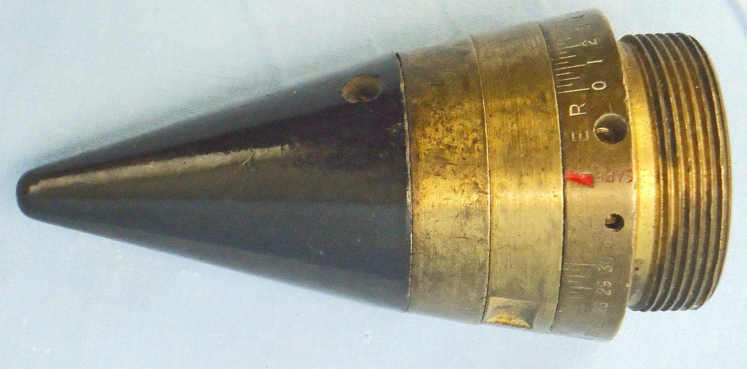 INERT DEACTIVATED. British, WW2, Strippable, No 199 Mk IV Time Fuze For The British 3.7 Inch Anti-aircraft Gun. - 22326:2 INERT DEACTIVATED. British, WW2, Strippable, No 199 Mk IV Time Fuze For The British 3.7 Inch Anti-aircraft Gun. - 22326:2  Other Ammunition - {CATEGORY} in 