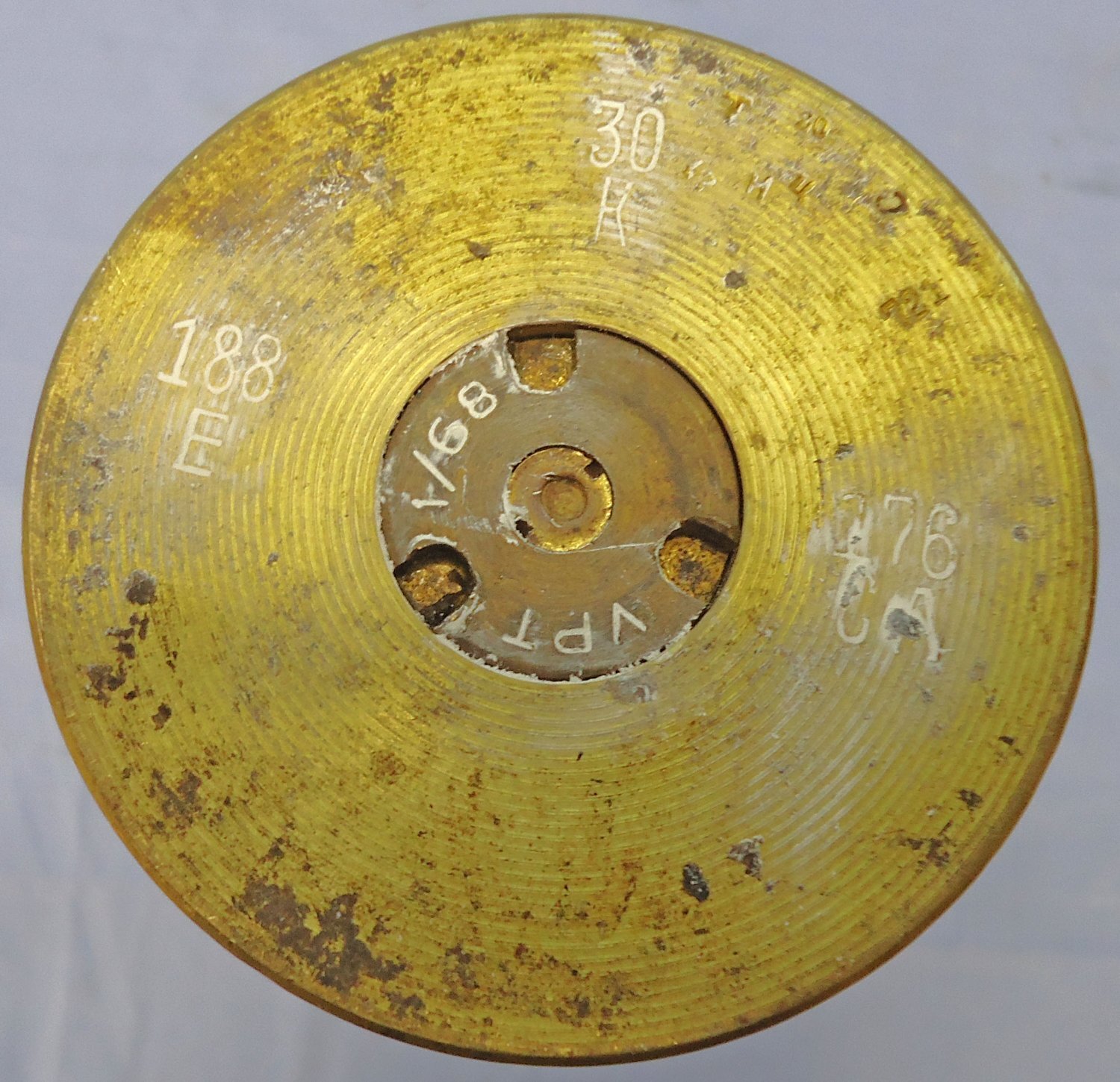 INERT DEACTIVATED. Mint, Russian, 1959 Dated, 57mm ZiS-3 Anti-Tank Gun (57x480R) APCBC/HE/T (Armour Piercing Capped Ballistic Cap/High Explosive/Trace) Round. - O 2093 INERT DEACTIVATED. Mint, Russian, 1959 Dated, 57mm ZiS-3 Anti-Tank Gun (57x480R) APCBC/HE/T (Armour Piercing Capped Ballistic Cap/High Explosive/Trace) Round. - O 2093  Other Ammunition
