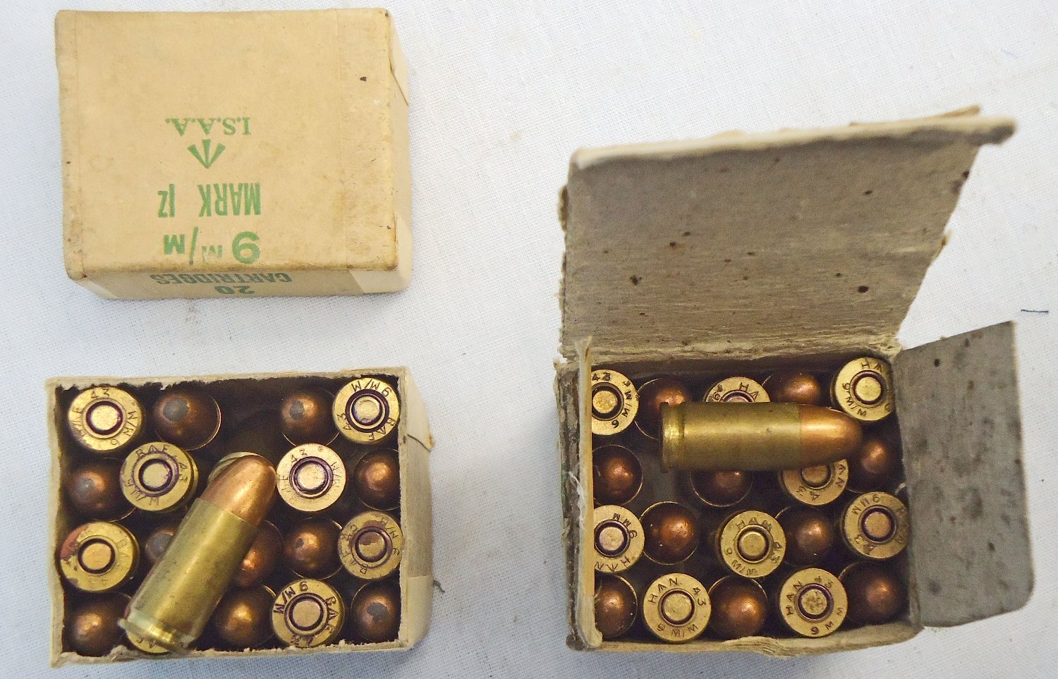 Browning INERT DEACTIVATED. British, 1943 Dated, Browning High Power (Pistol No2 Mk1) Original WW2 20 Round Service Pack of Unfired 9mm IZ Rounds as issued to the SAS and British Commandos. Sn - 22787:10  Other Ammunition - {CATEGORY}