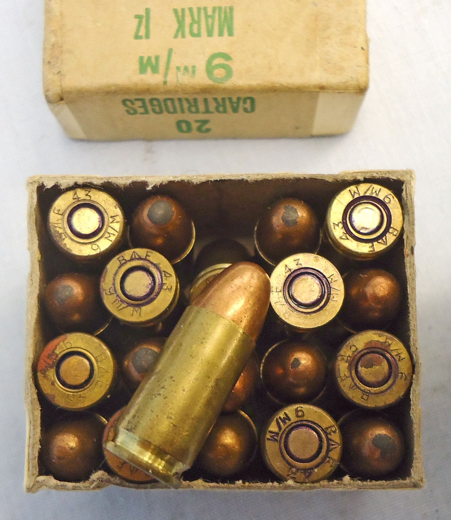 Browning INERT DEACTIVATED. British, 1943 Dated, Browning High Power (Pistol No2 Mk1) Original WW2 20 Round Service Pack of Unfired 9mm IZ Rounds as issued to the SAS and British Commandos. Sn - 22787:10  Other Ammunition 