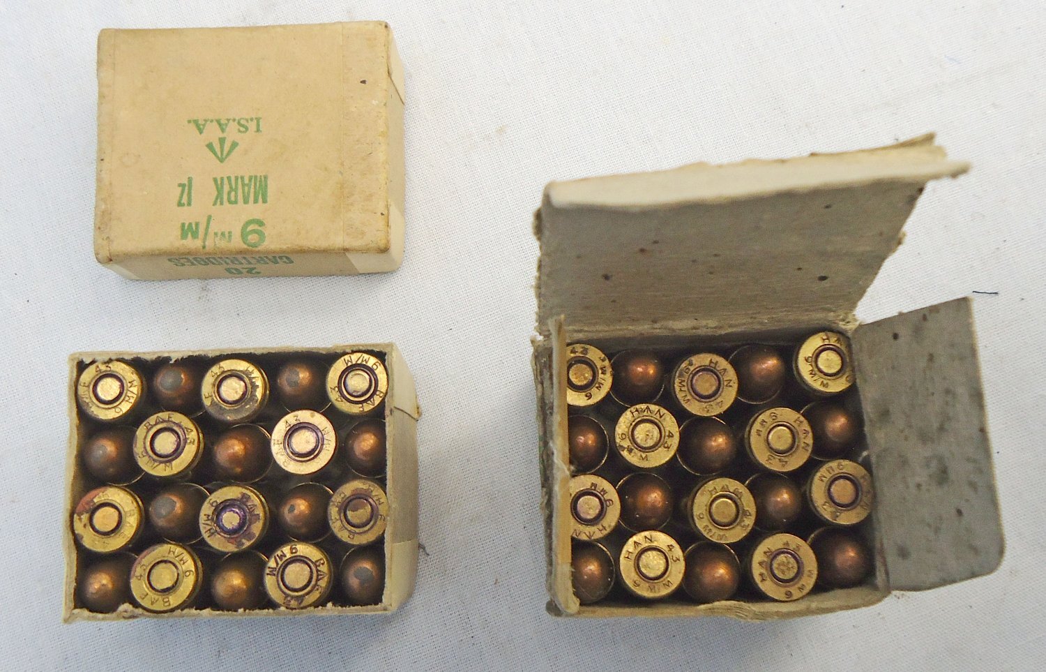 {CATEGORY} - Browning INERT DEACTIVATED. British, 1943 Dated, Browning High Power (Pistol No2 Mk1) Original WW2 20 Round Service Pack of Unfired 9mm IZ Rounds as issued to the SAS and British Commandos. Sn - 22787:10  Other Ammunition
