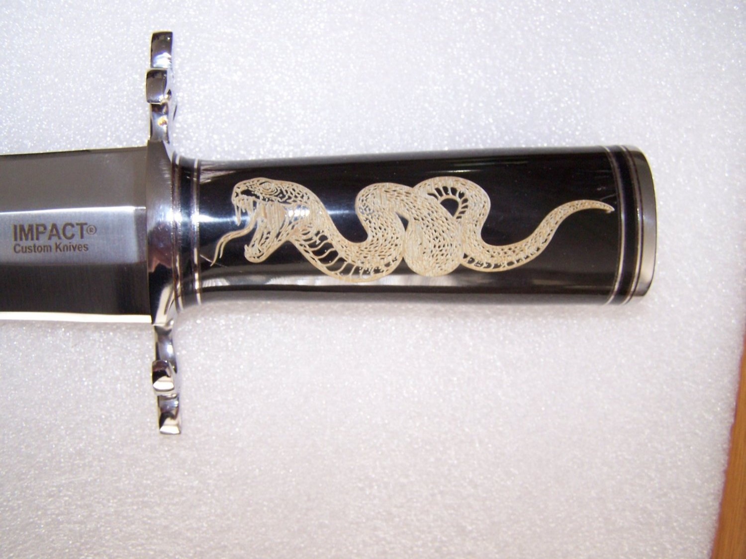 IMPACT CUTLERY Knive