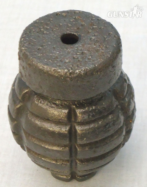 DEACTIVATED INERT. Italian WW1 Brevettato Cast Iron Hand Grenade. Sn - 15538 DEACTIVATED INERT. Italian WW1 Brevettato Cast Iron Hand Grenade. Sn - 15538  Other Ammunition in 
