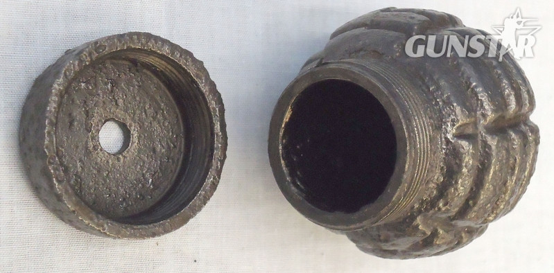 DEACTIVATED INERT. Italian WW1 Brevettato Cast Iron Hand Grenade. Sn - 15538 DEACTIVATED INERT. Italian WW1 Brevettato Cast Iron Hand Grenade. Sn - 15538  Other Ammunition