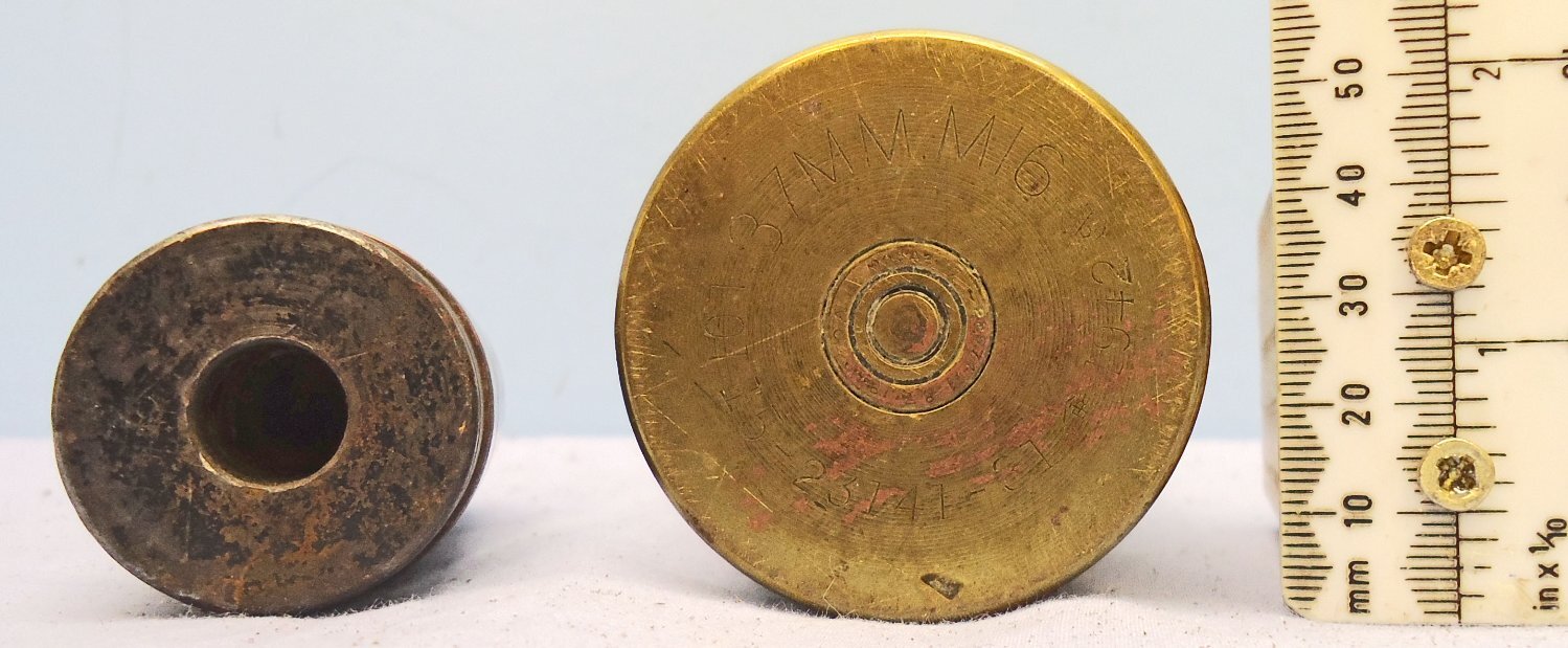 INERT DEACTIVATED. WW2, Unfired, 1942 Dated, American 37mm M16 (37 x 222R), AP/T (Armour Piercing /Trace) Tank/ Anti-Tank Gun Round. - O 2103 American 37mm M16 (37 x 222R), AP/T (Armour Piercing /Trace) Tank/ Anti-Tank Gun Round. - O 2103  Other Ammunition