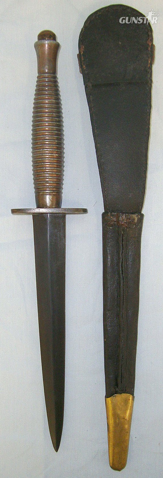  WW2 British 3rd Pattern Commando Fairbairn Sykes FS Fighting Knife With No.2 Mould Mark & Scabbard. ED 902 Knive