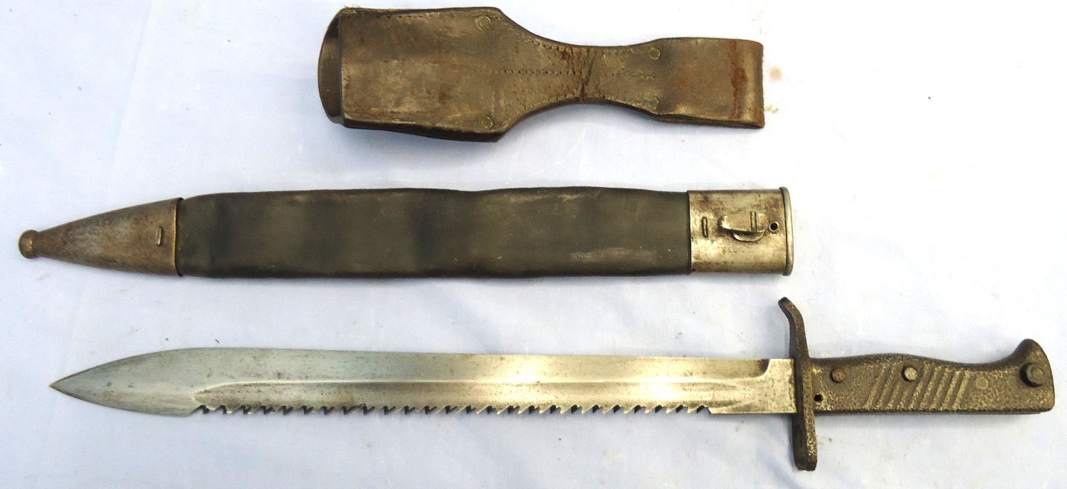 WW1, Imperial German, Ersatz Pattern 98/05 Butcher Sawback Bayonet with High Ears, Steel & Leather Scabbard & Leather Frog. Sn 23478:2 Bayonet - {CATEGORY}