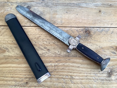 German Red Cross Dagger GES Geschutzt Dagger