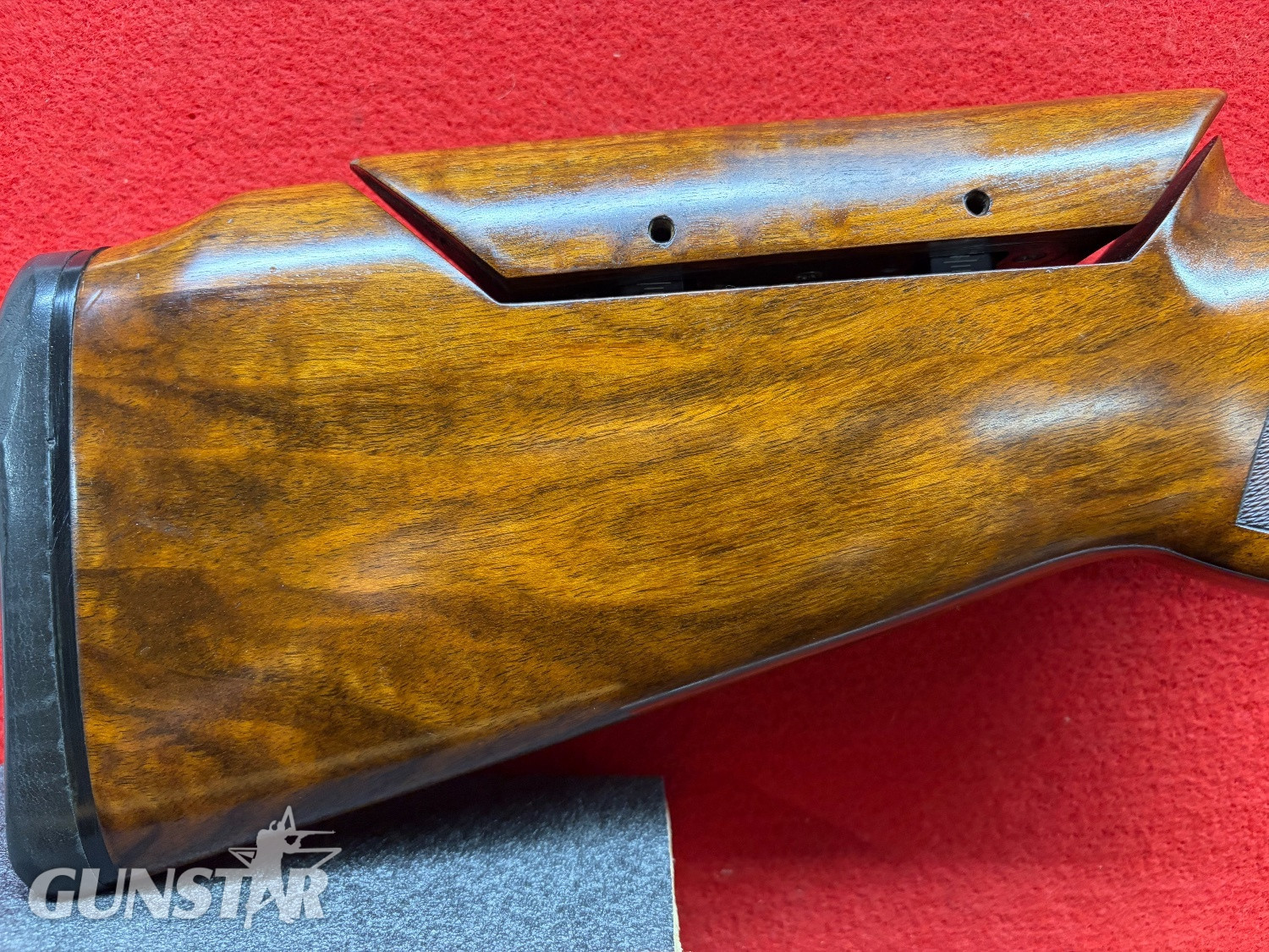 Caesar Guerini Invictus 1 Over and Under 12 Bore/gauge in 