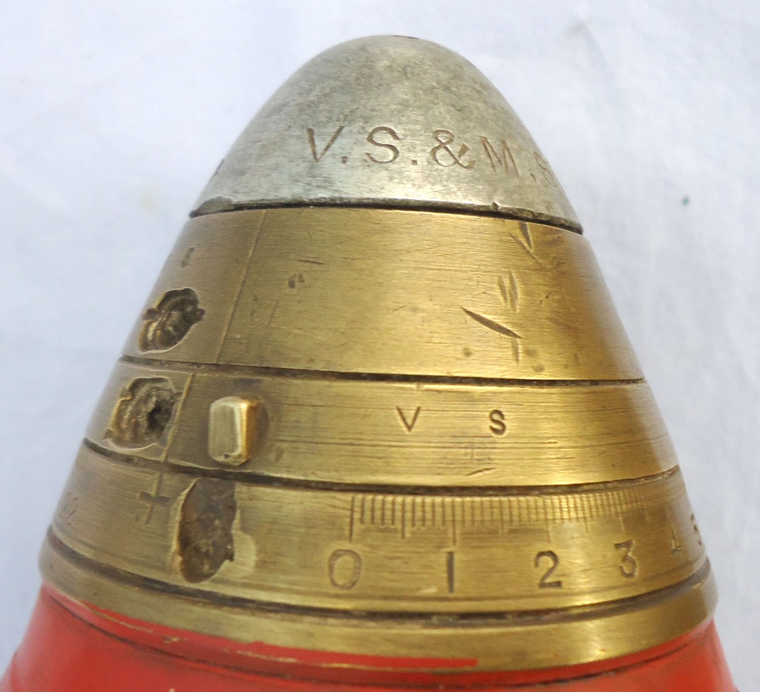 INERT DEACTIVATED. WW1, 1910 Dated, Scarce Indian Army Made, Fired, British Indian Army 18 Pr Shrapnel Round Fitted With a No. 80 Time And Percussion Nose Fuze. - O 2234 INERT DEACTIVATED. WW1, 1910 Dated, Scarce Indian Army Made, Fired, British Indian Army 18 Pr Shrapnel Round Fitted With a No. 80 Time And Percussion Nose Fuze. - O 2234  Other Ammunition 