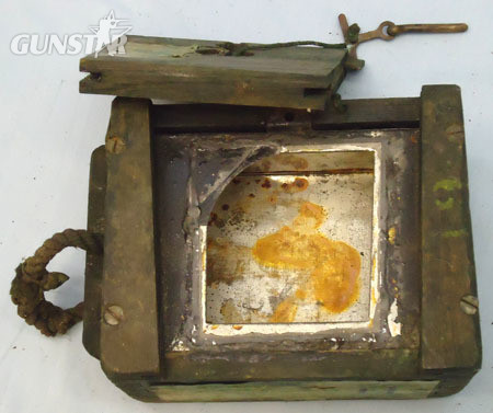 Wooden Ammunition Box With Metal Liner Originally containing 240 Rounds Of .455  Wooden Ammunition Box With Metal Liner Originally containing 240 Rounds Of .455  Antique & Militaria
