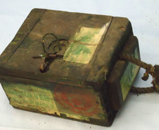Wooden Ammunition Box With Metal Liner Originally containing 240 Rounds Of .455  Wooden Ammunition Box With Metal Liner Originally containing 240 Rounds Of .455  Antique & Militaria