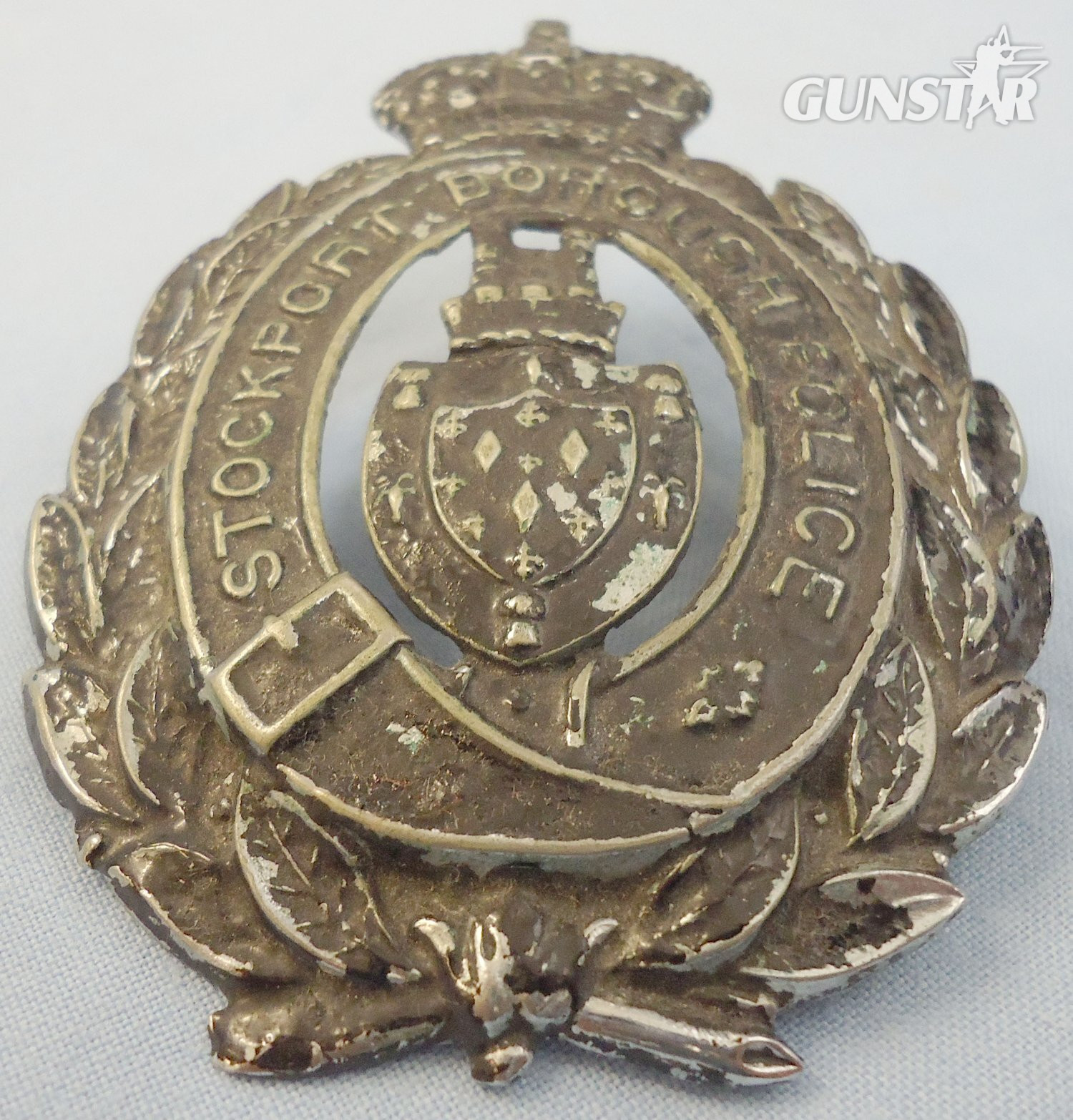 Stockport Borough Police Helmet Plate. BA 893. Stockport Borough Police Helmet Plate. BA 893.  Antique & Militaria