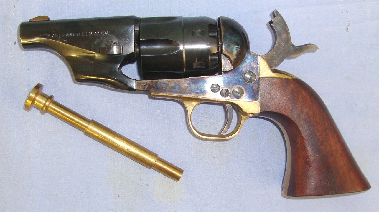  UNUSUAL SNUBNOSE VARIANT**QUALITY**Pietta Italy Colt Model 1860 Army .44 Calibre Cap & Ball Percussion Revolver With 3” Barrel Blued & Colour Case Hardened Frame, With Factory Brass Loading Rod. Sn 22643:26 None Revolver