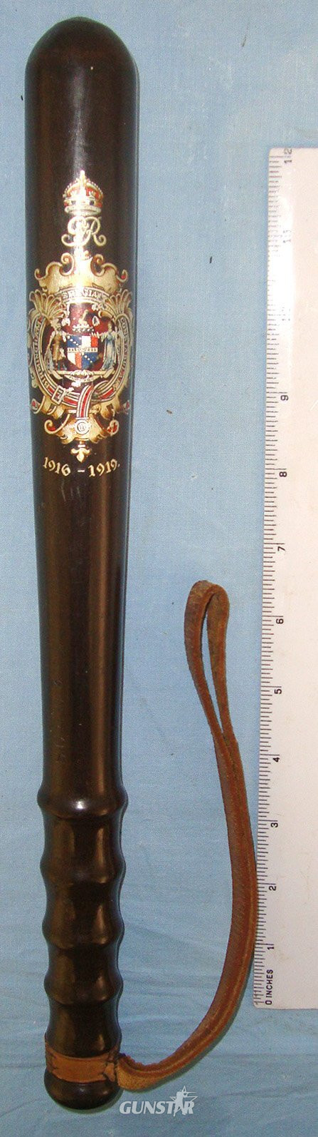 Antique & Militaria in 