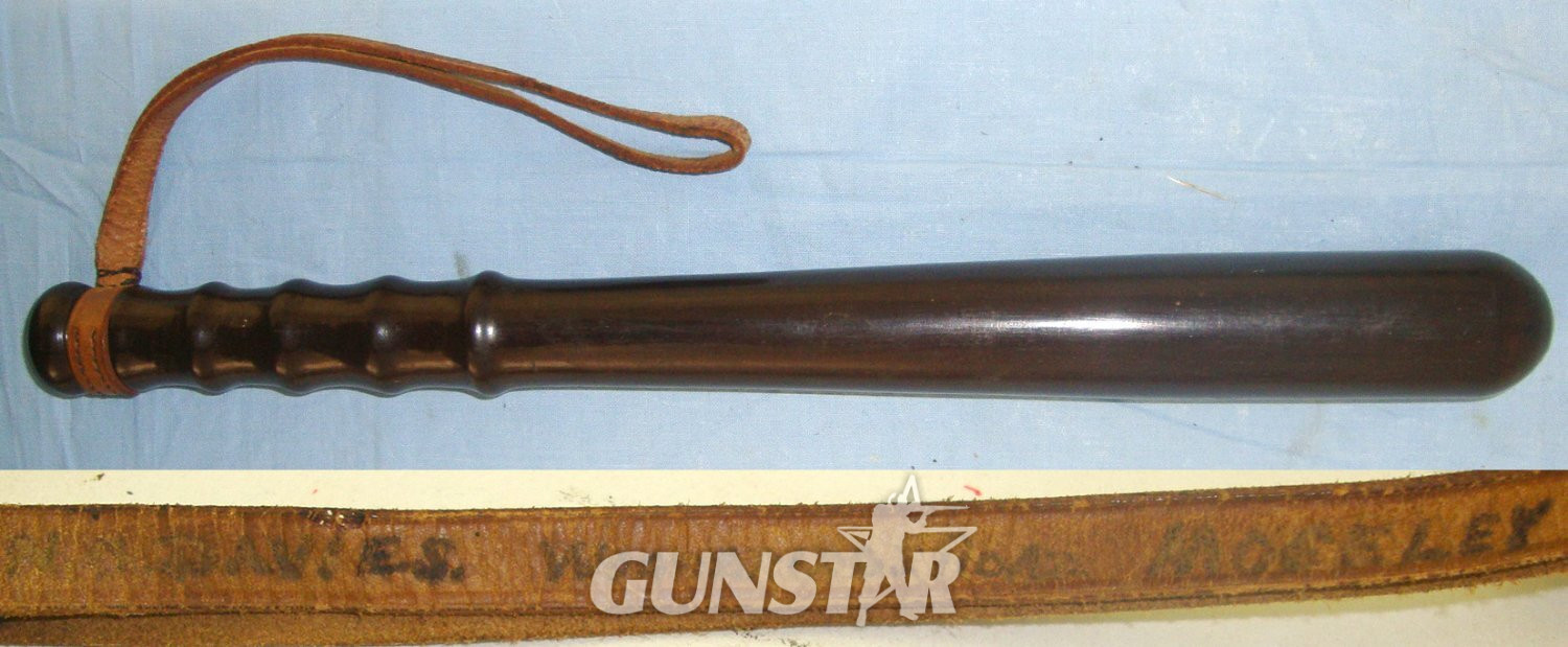  Antique & Militaria