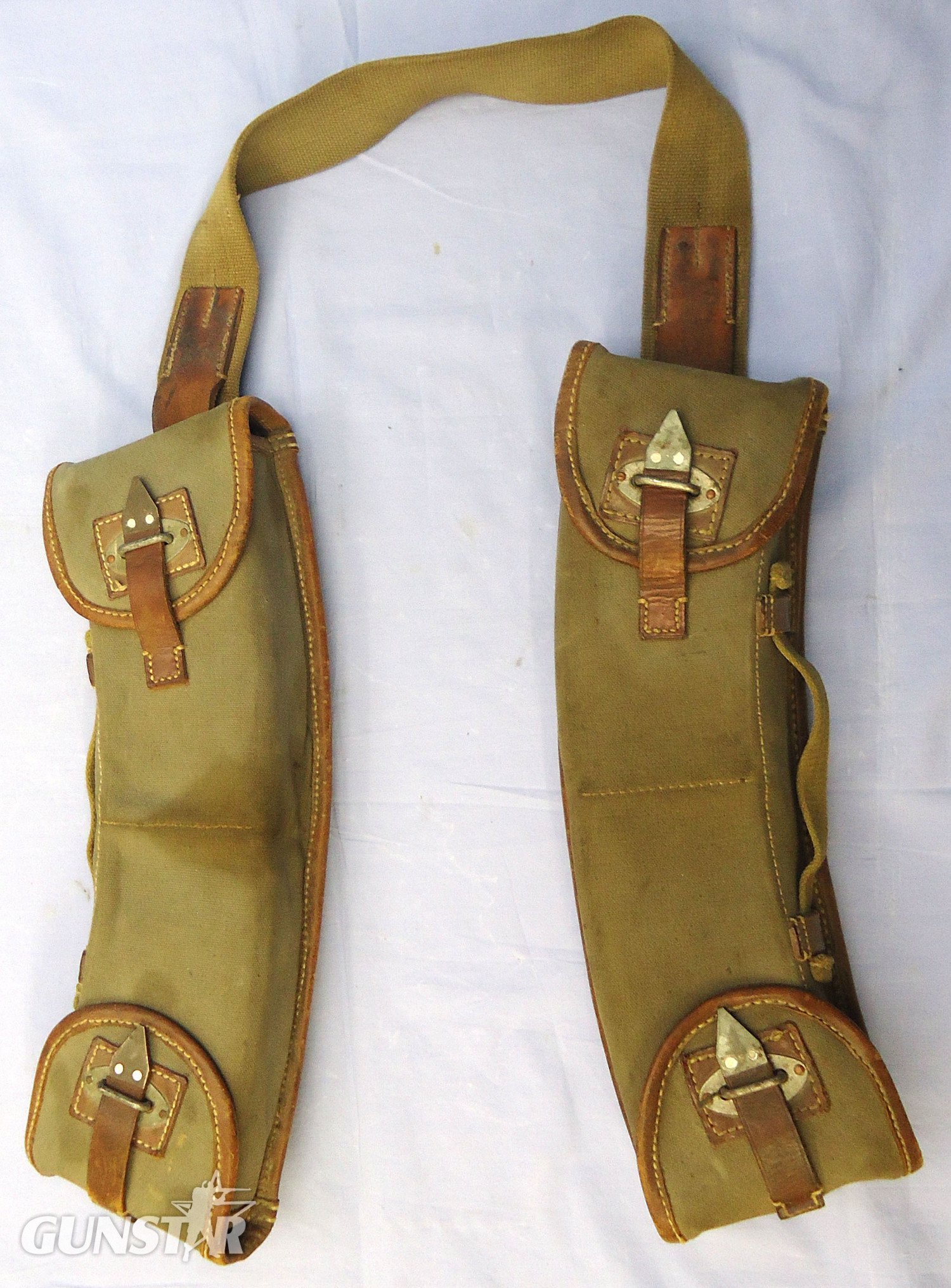 German, WW2, 1938 Dated, Twin Bandoleer of 8 x MG13 25 Round Magazines. - L 261 German, WW2, 1938 Dated, Twin Bandoleer of 8 x MG13 25 Round Magazines. - L 261 Other Accessory - {CATEGORY} in 