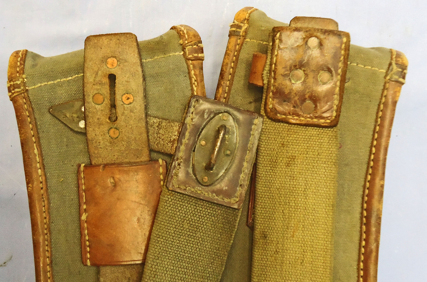 {CATEGORY} - German, WW2, 1938 Dated, Twin Bandoleer of 8 x MG13 25 Round Magazines. - L 261 German, WW2, 1938 Dated, Twin Bandoleer of 8 x MG13 25 Round Magazines. - L 261 Other Accessory in 