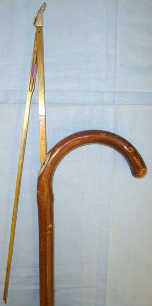  Rare & Unusual English 1935-1936 Farrier\'s Walking Stick with Integral \'Hands\' Measure, Spirit Level Arm & Hallmarked Sterling Silver Mounts. Sn 10206. Rare & Unusual English 1935-1936 Farrier\'s Walking Stick with Integral \'Hands\' Measure, Spirit Level Arm & Hallmarked Sterling Silver Mounts. Sn 10206. Other Accessory